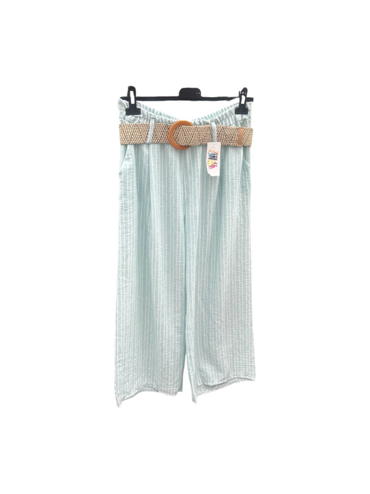 Luftige Sommerhose mit feinem Streifenmuster